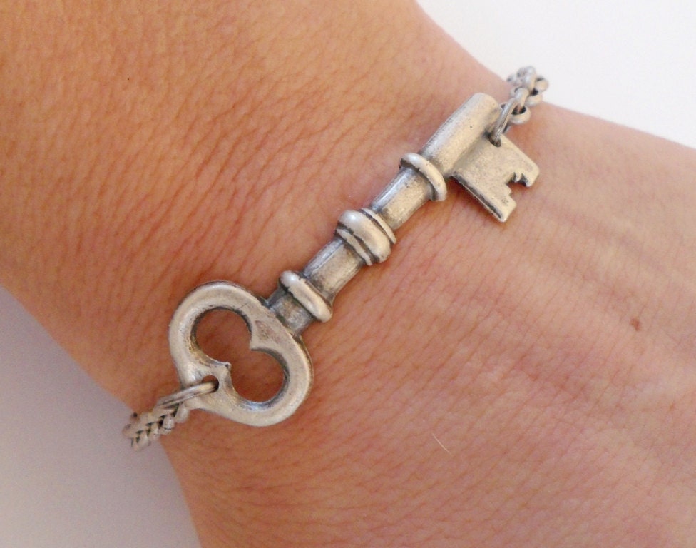 Steampunk Small Skeleton Key Bracelet- Sterling Silver Finish