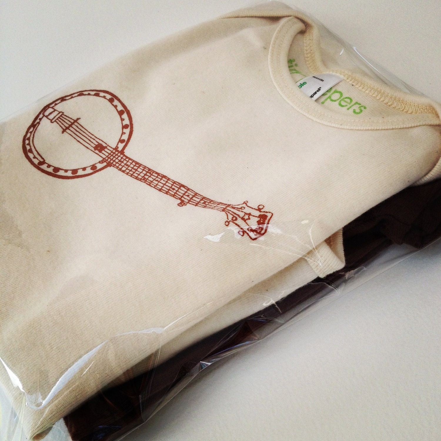 Banjo Infant Short Sleeve One Piece. Brown. Organic Cotton. 12-18 months.