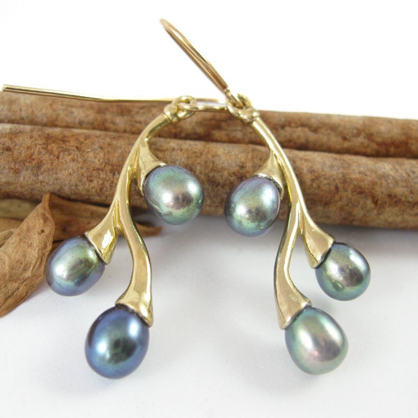 pearl earrings, Black Pearls branches, dangle Earrings