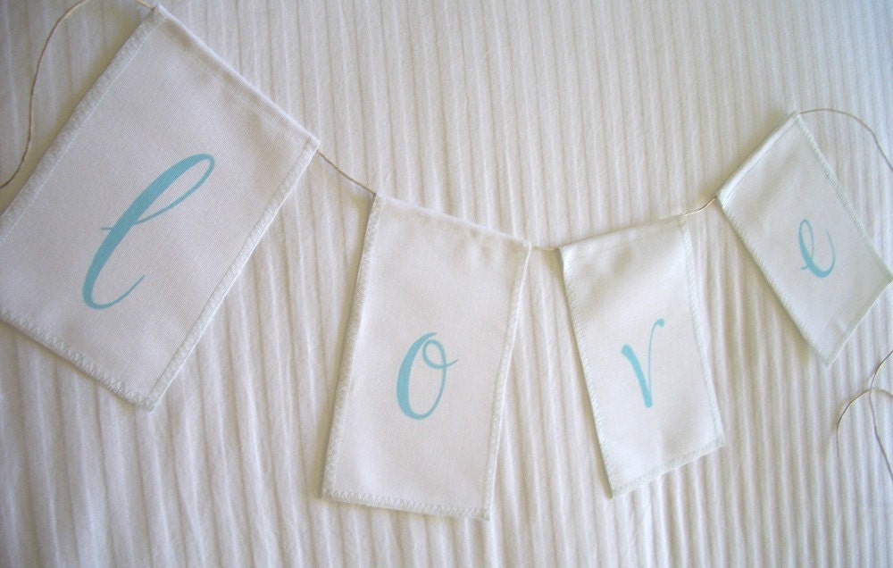 Love Naturally Sign
