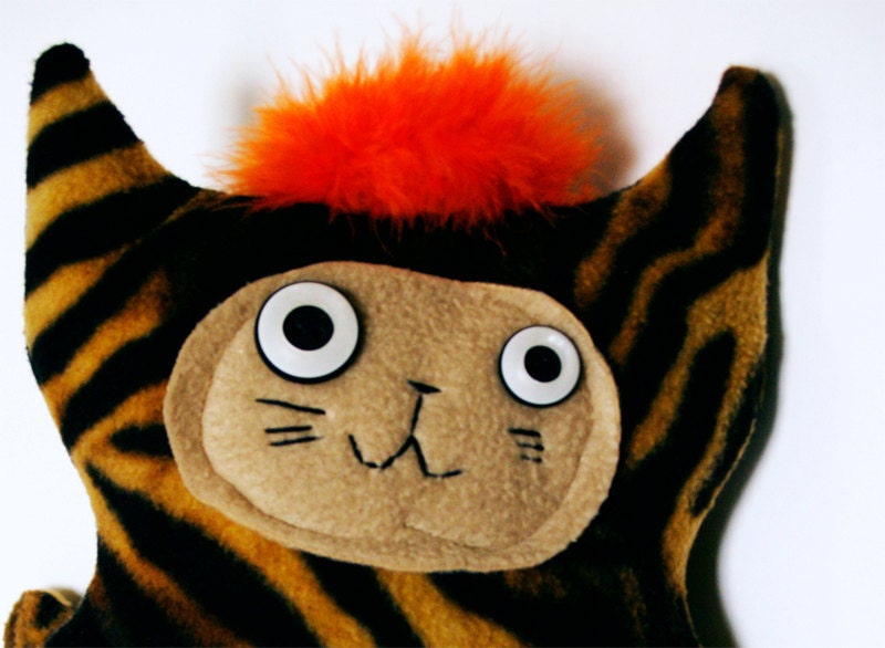 Plush Kitty - DinckleBurg