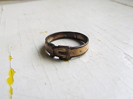 Antique Ring/ Victorian Buckle Ring c.1880s