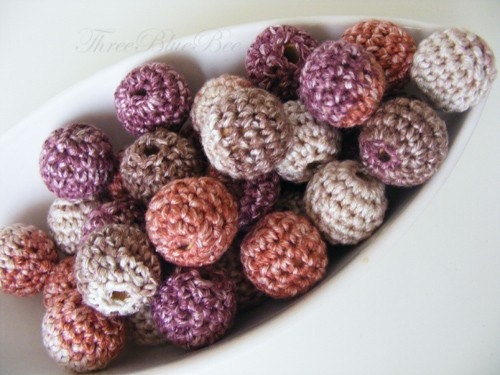 Crocheted Berry Beads 12 Pcs