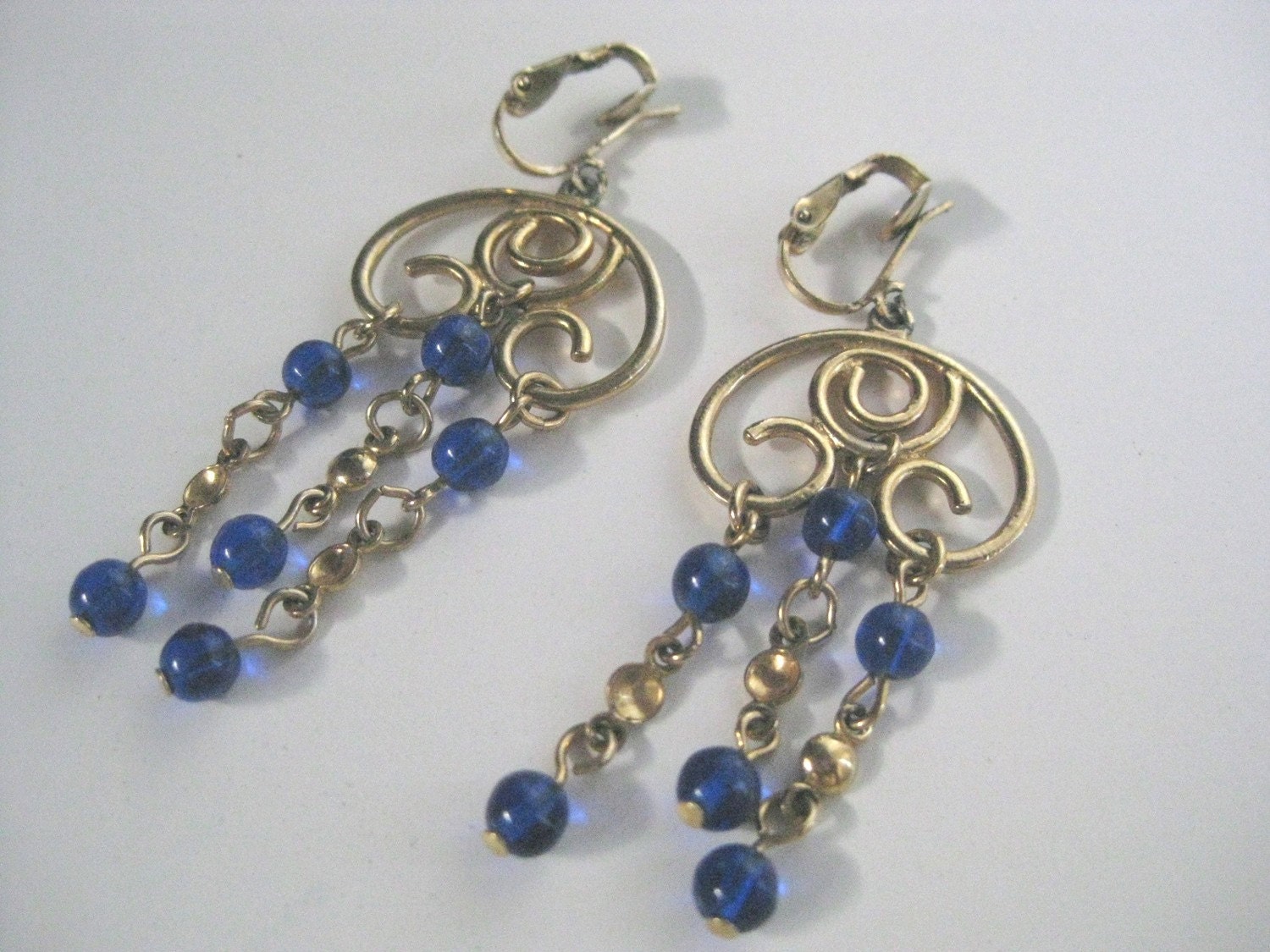 SALE Vintage Earrings Lovely Dangle Earrings Goldtone / Royal Blue Beads Great for Non Pierced Ears