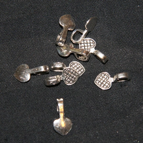 Destash (10) Lg Heart-shaped Bails