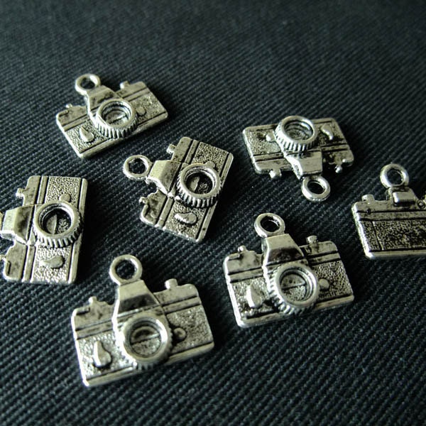 Destash (7) Mini Camera Charms
