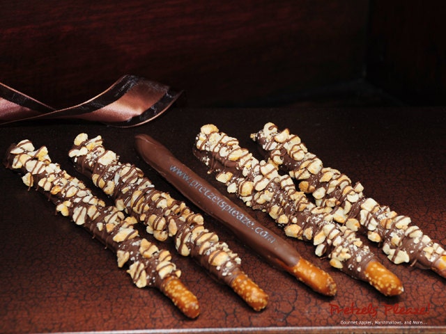 Gourmet Chocolate & Peanuts Pretzels