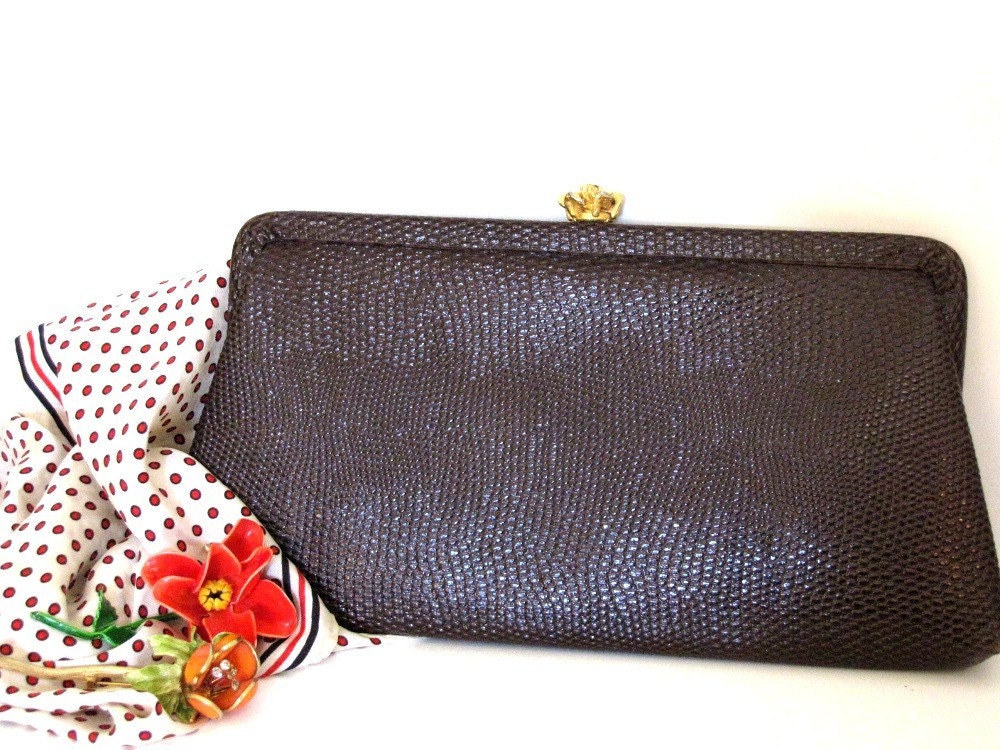 Vintage Handbag Clutch Retro Fashion from AllieEtCie