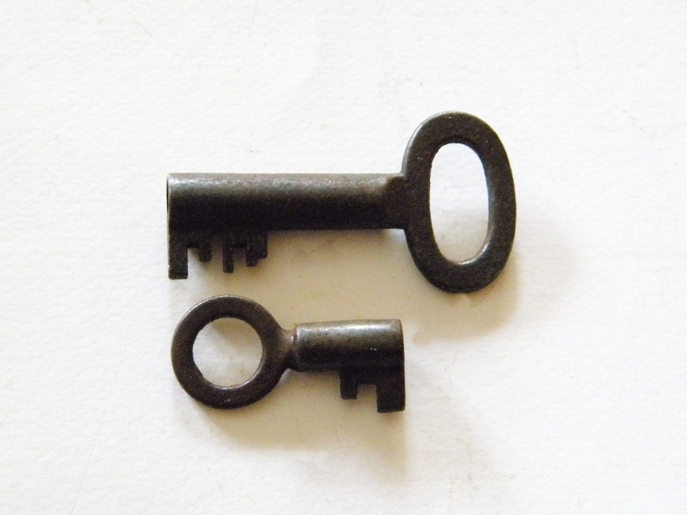 2 antique french keys small fat keys