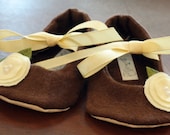Baby Girl Shoes - Brown and Cream Mary Janes with BONUS matching headband