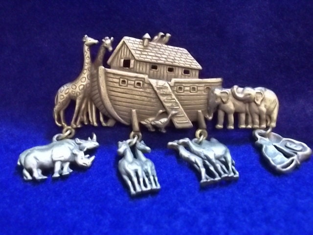Vintage Brooch, Vintage JJ Brooch Noahs Arc Dangling Animals,Vintage Brooch