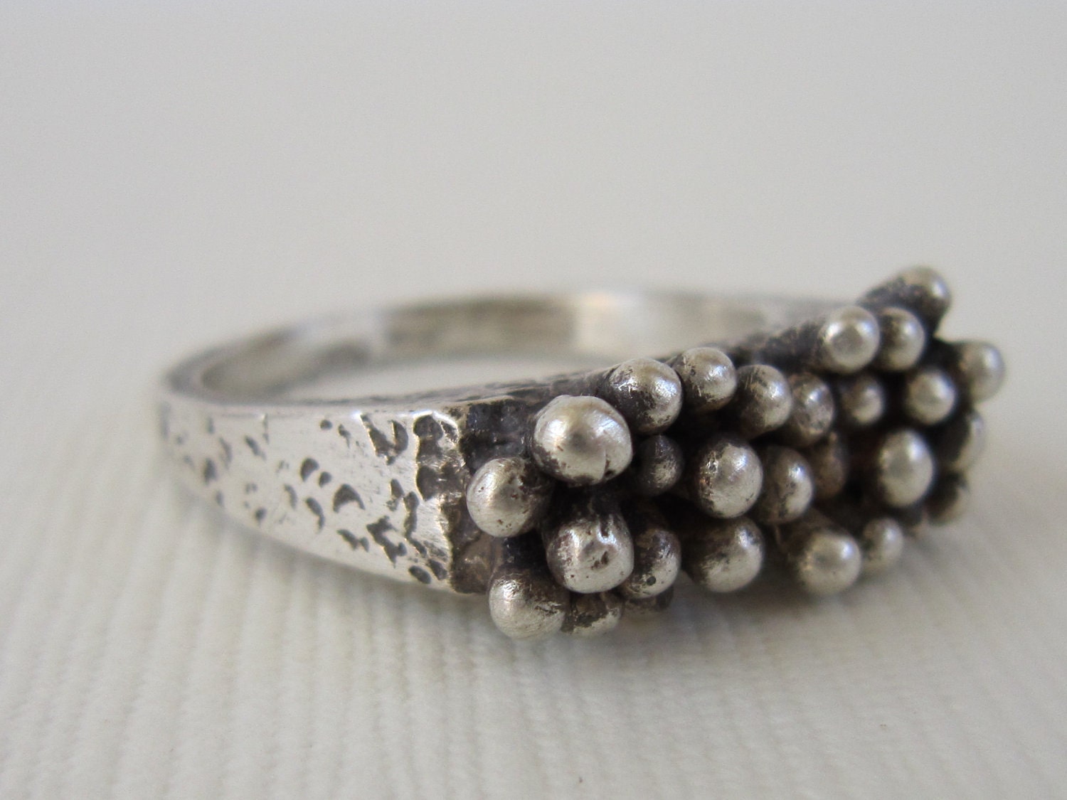 Small Anemone Ring, sterling silver, underwater. - AwakeAndDream Small Anemone Ring, sterling silver, underwater. - AwakeAndDream
