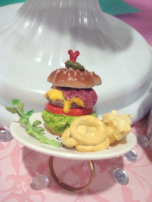 Mickey Mouse Yummy Hamburger Lunch Ring
