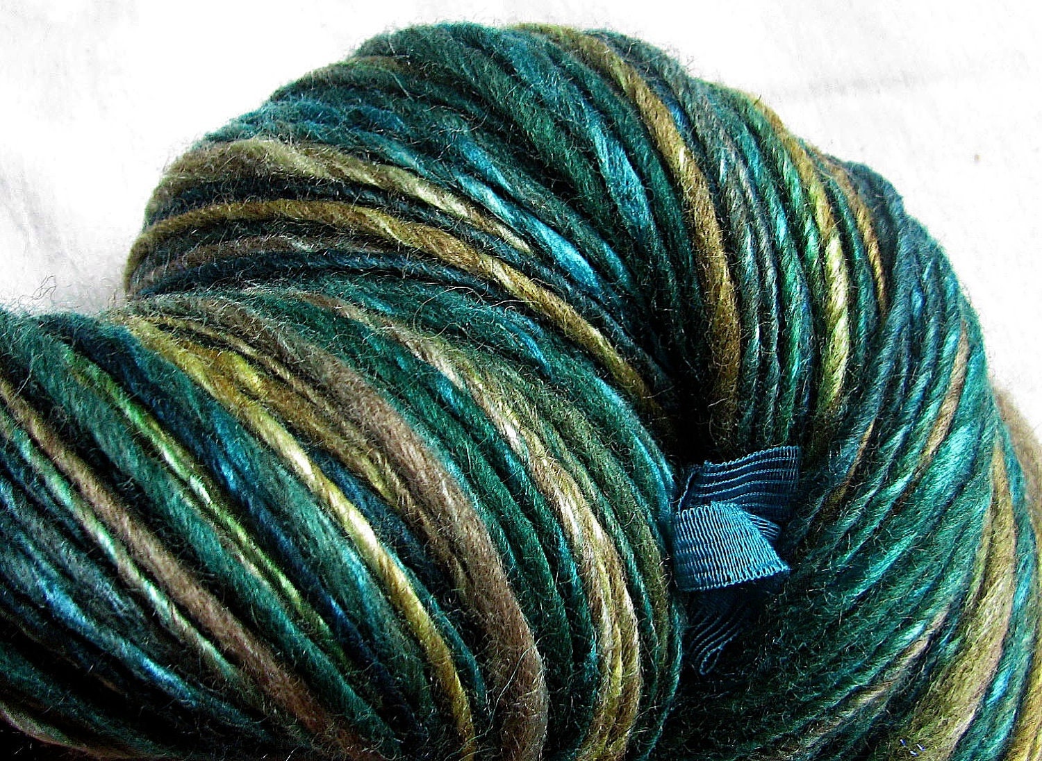 RESERVED for Metalgirl Handspun Yarn Thick and Thin Single Oatmeal Blue Faced Leicester and Tussah Silk 'Verbena'
