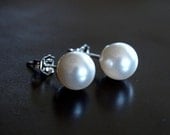Sterling Silver Simple Pearl Stud Earrings