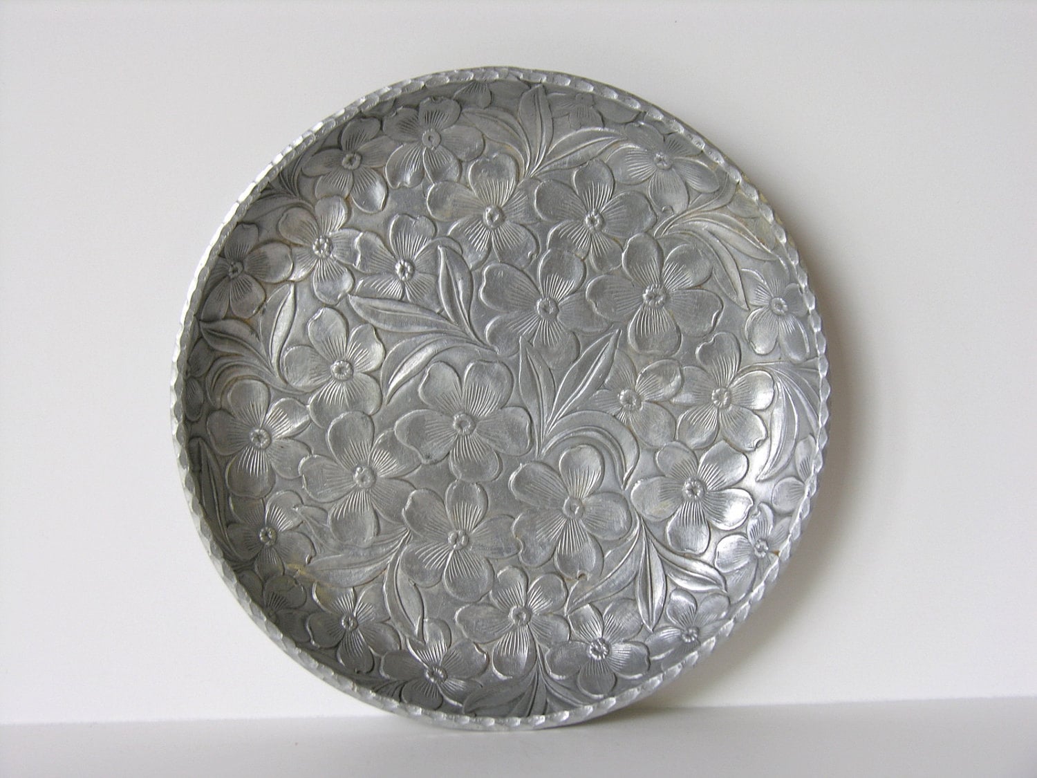 Hand Everlast Aluminum Dogwood Small Tray by veraviola
