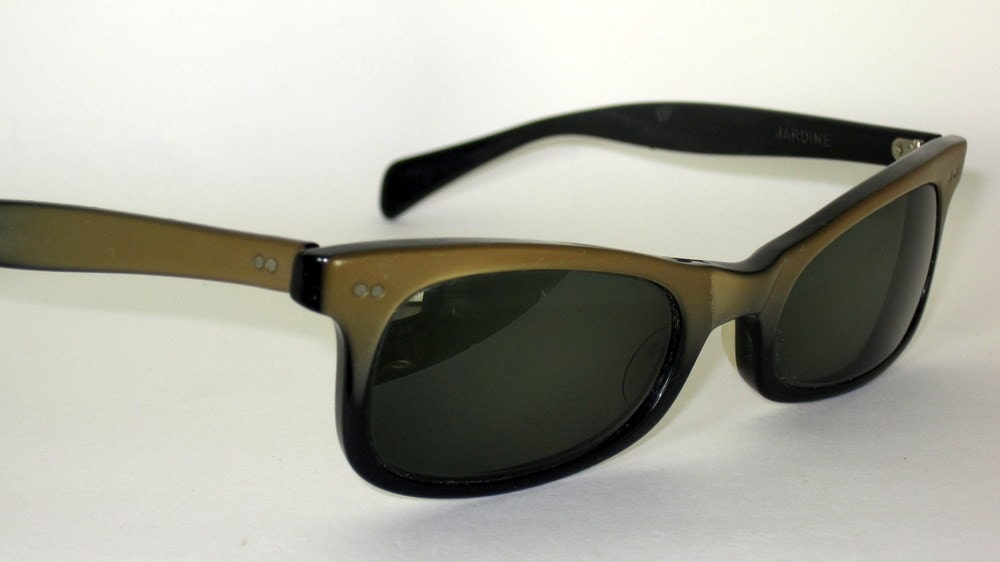 Vintage Sunglasses 60s Ray Ban Black and Gold