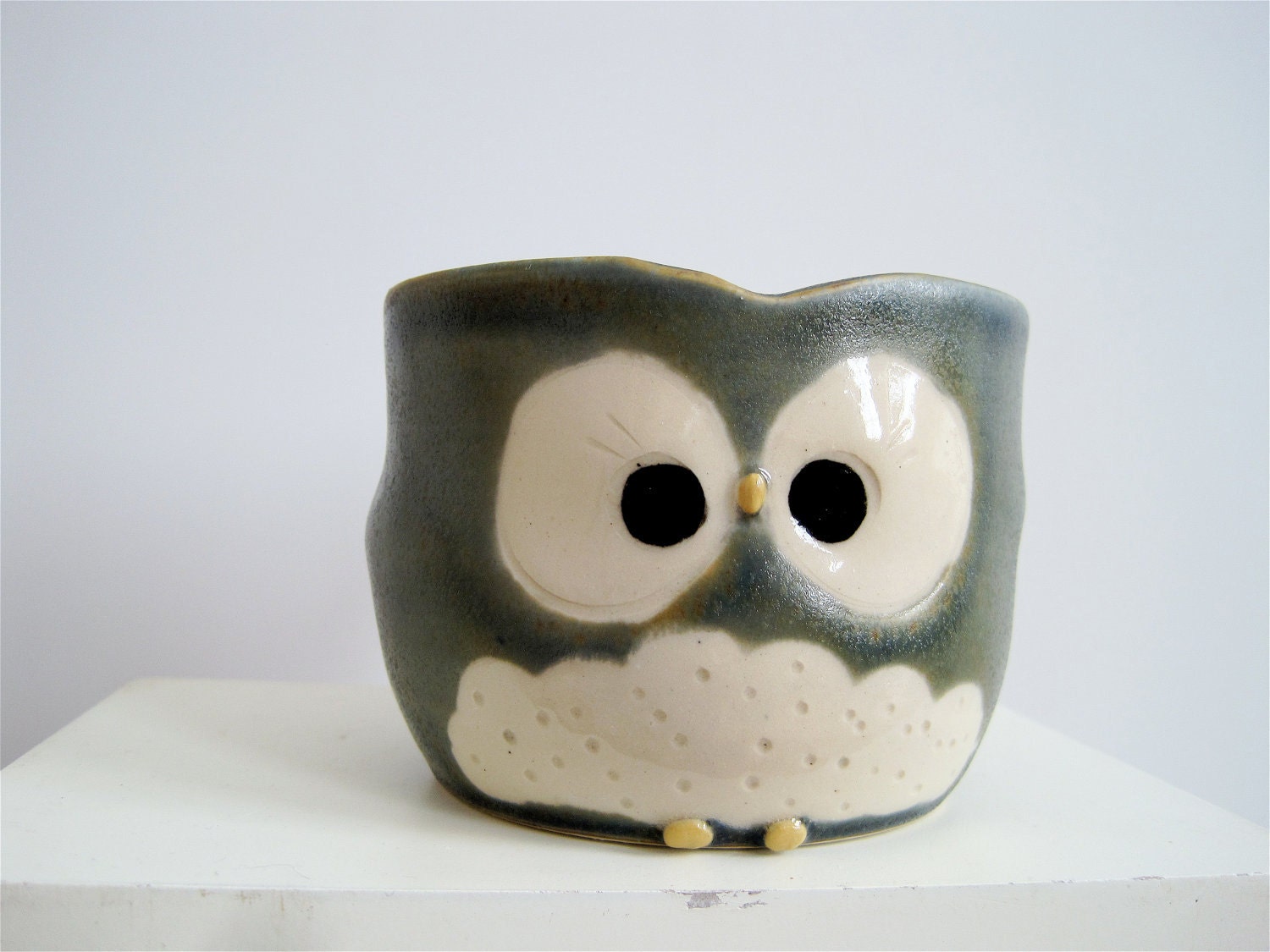 Hoot Owl Mug (Kendra) in Bloobie Freckle Handmade Stoneware