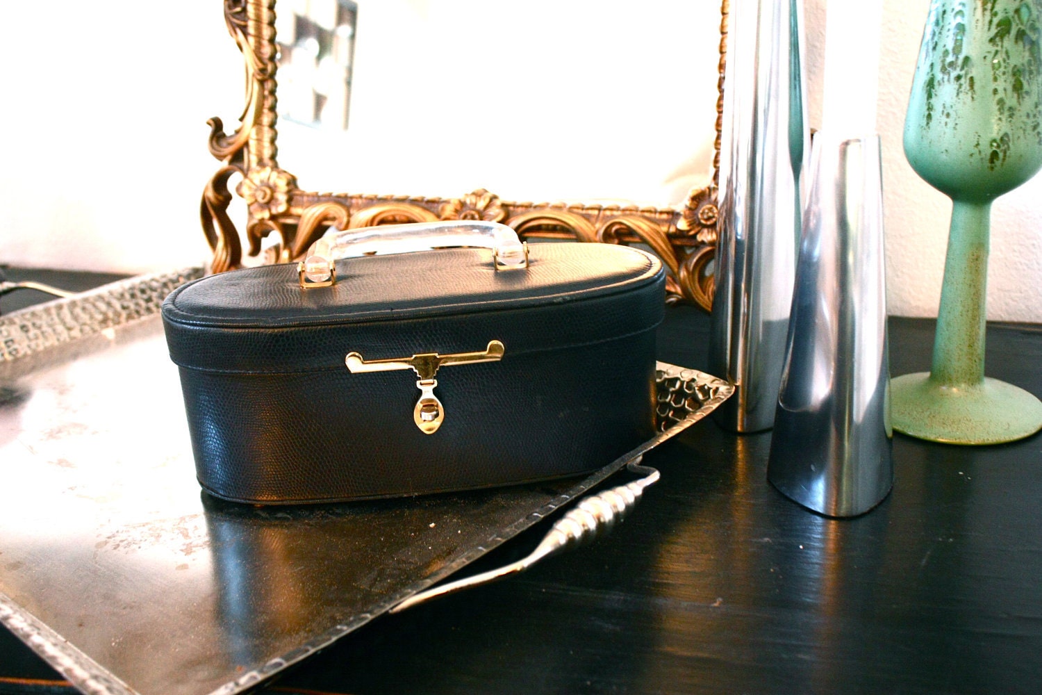 RESERVED FOR MAFALDA 1960's oblong purse