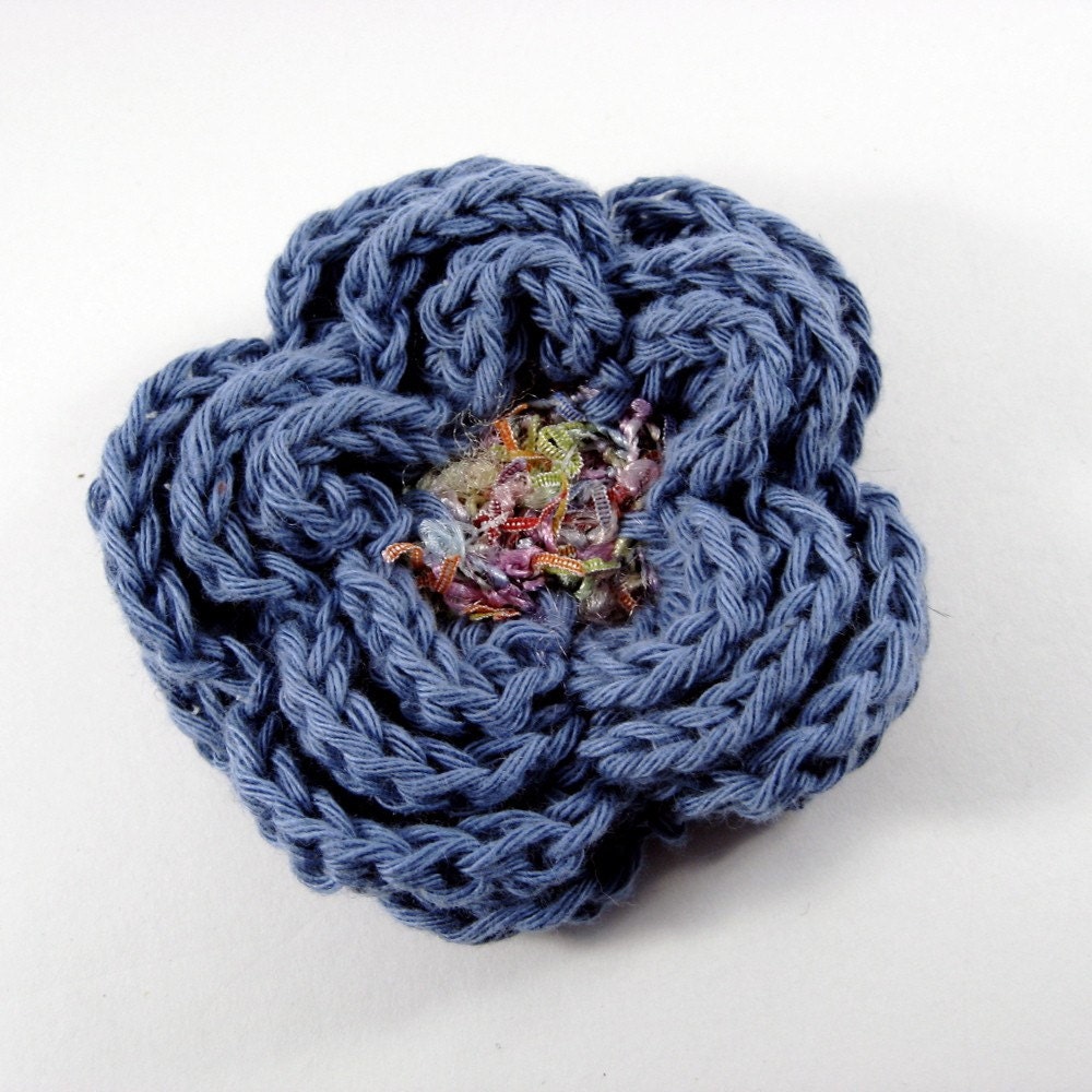 Crochet Flower Pin--linen yarn
