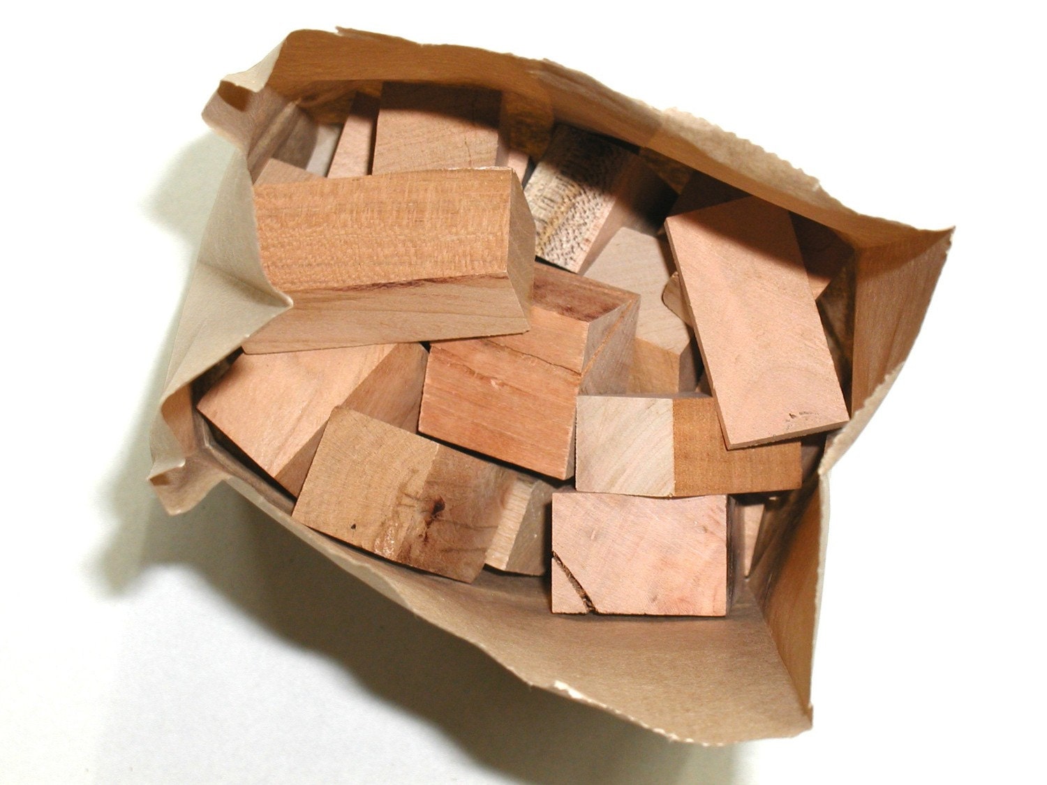 BBQ Chunks cherry wood