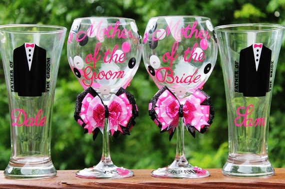 SET OF 4 Mother and Father of the Bride Groom Personalized Bridesmaid Wedding Bridal Shower Date Groomsman Bachelorette Glass Set