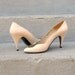 1980s High Heels / 80s Cream with ART DECO Look Pumps Shoes / 6.5M