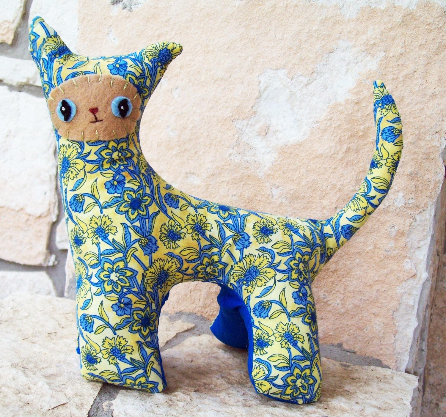 Kitty cat plush flower pattern