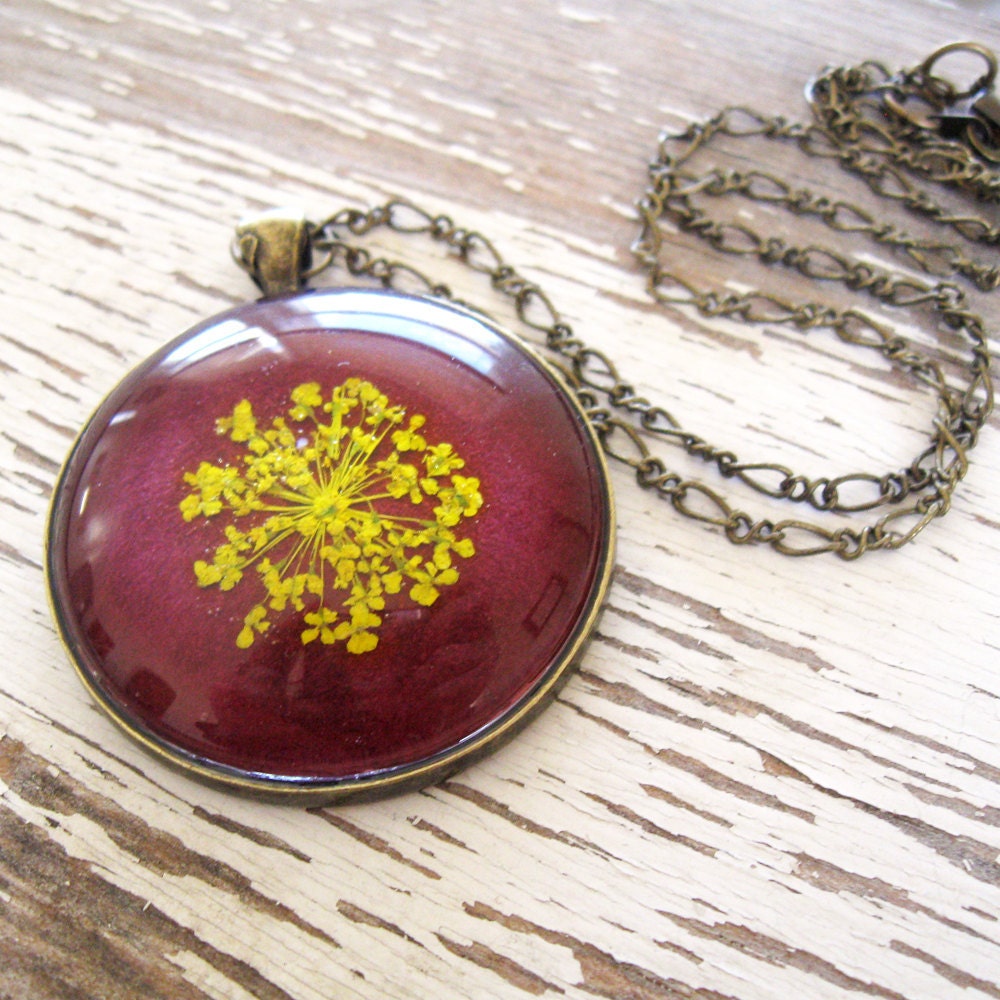 Maroon and Yellow Queen Anne's Lace Necklace