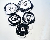 Black and white  Rolled Fabric Roses Rosettes Handmade Fabric Flowers 5 piece - flowersofparadise
