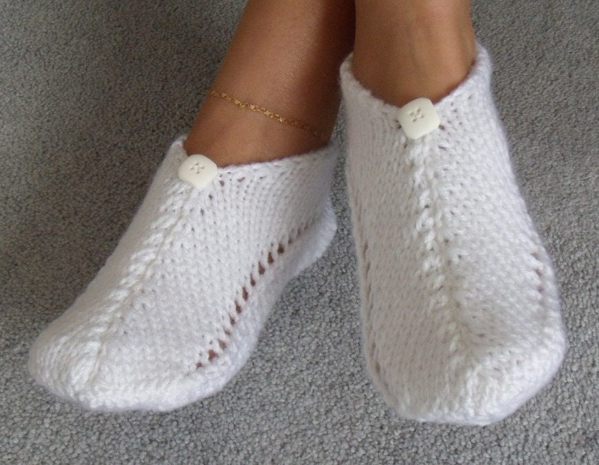 Pair of White As Snow Pocket Slippers