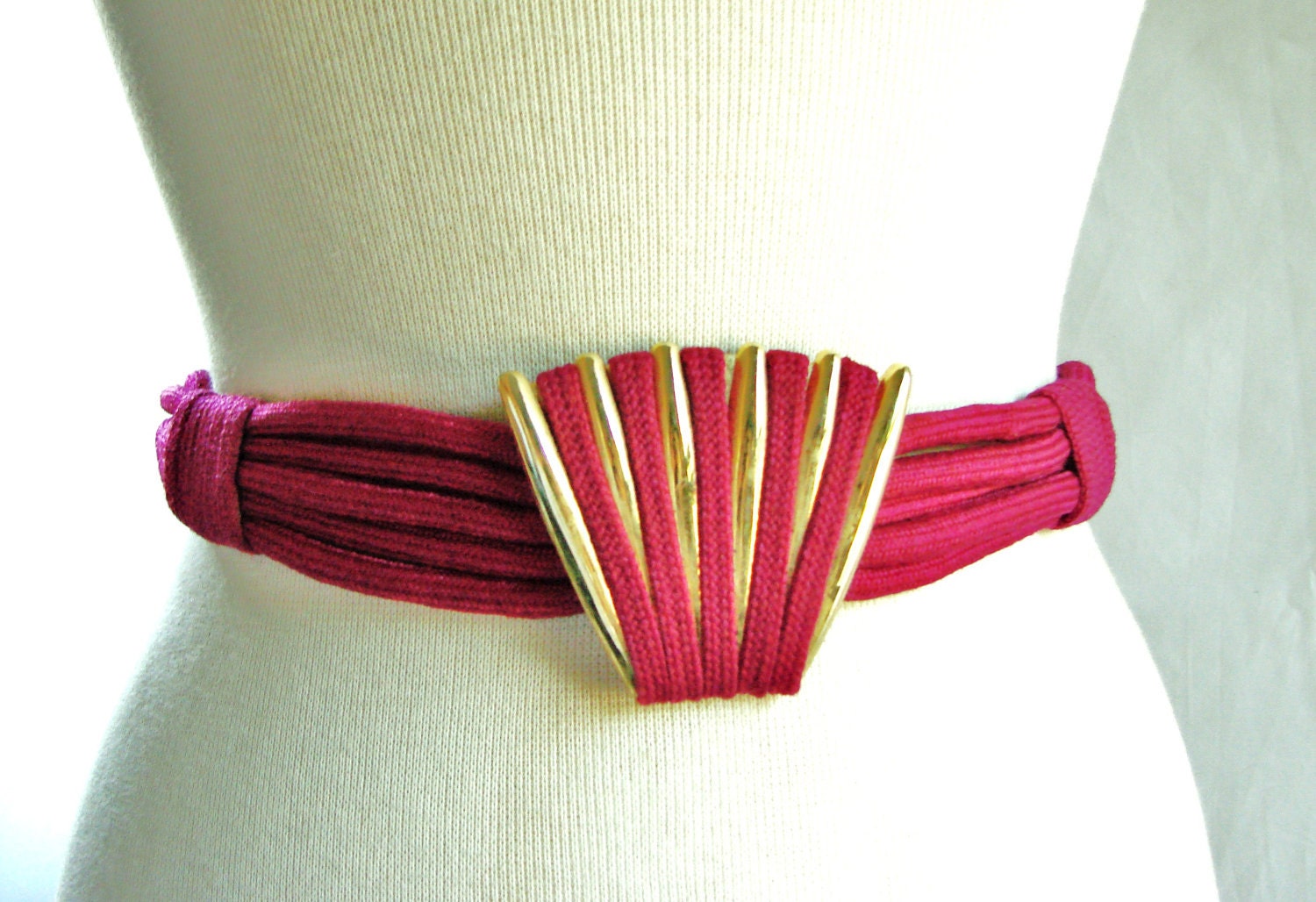 Fuscia Rope Belt / vintage 1980s Fuscia Rope Belt wearable art
