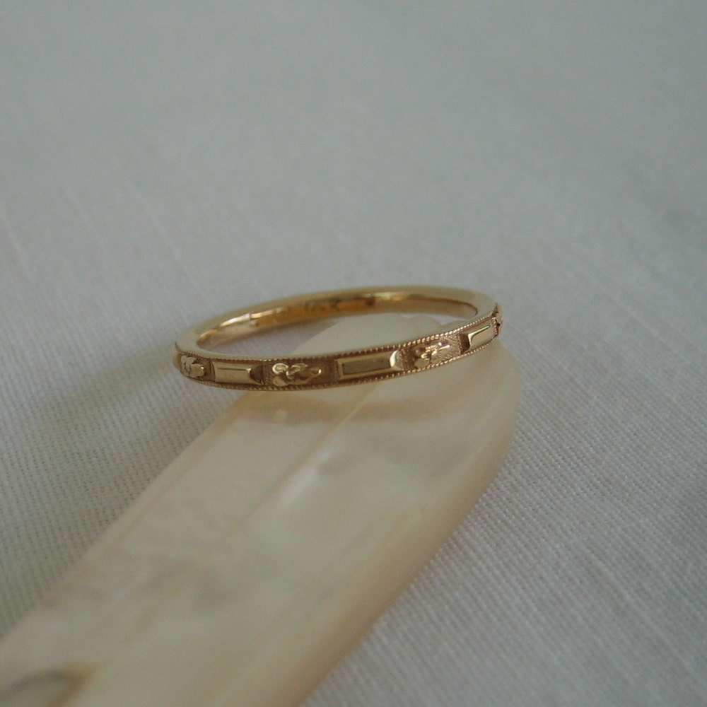 Orange Blossom Wedding Band. Floral and Ribbon Pattern. Yellow Gold. Addy on Etsy.