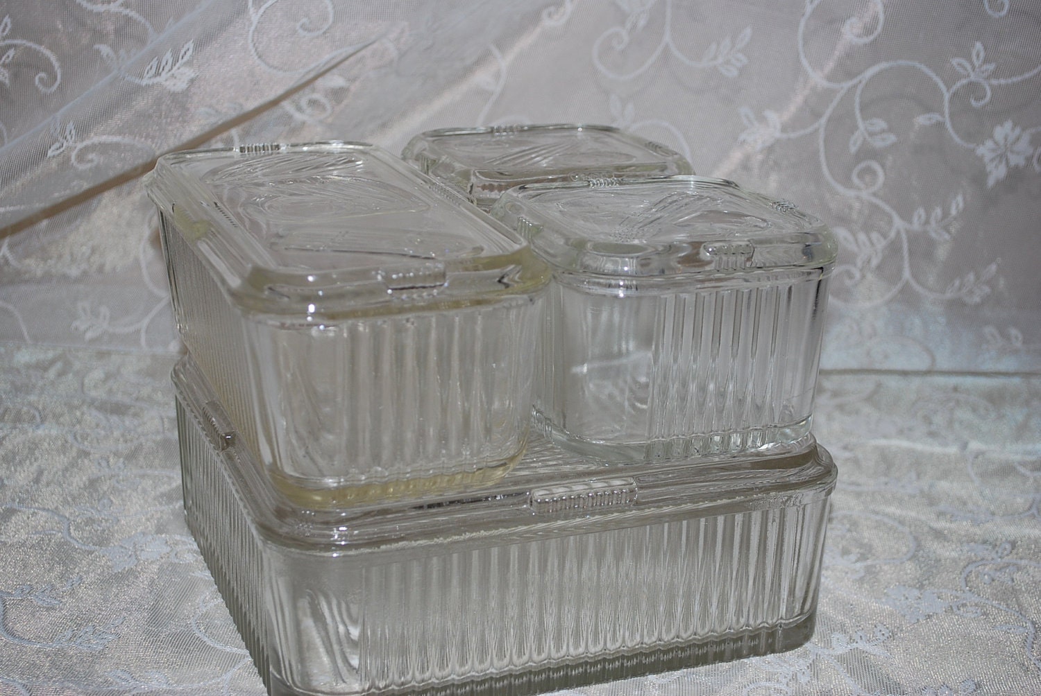 Complete Set of Four Vintage Refrigerator or Leftover Dishes