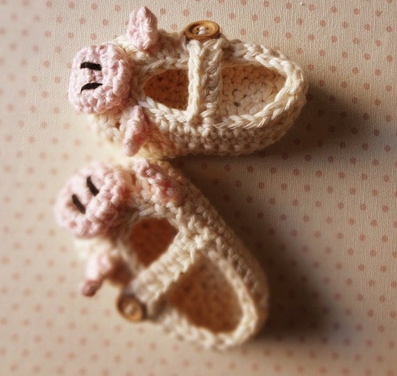 Piggy Baby Booties From Newborn to 3 Months Ready to ship