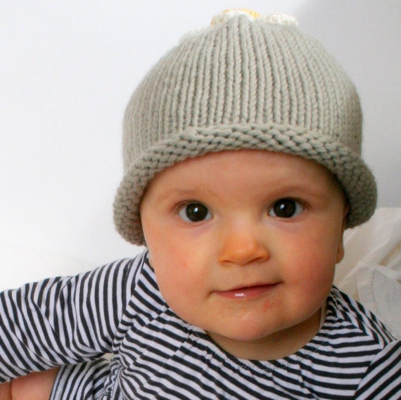 Newborn Hand Knitted Daisy Hat Available size up to 3 Months
