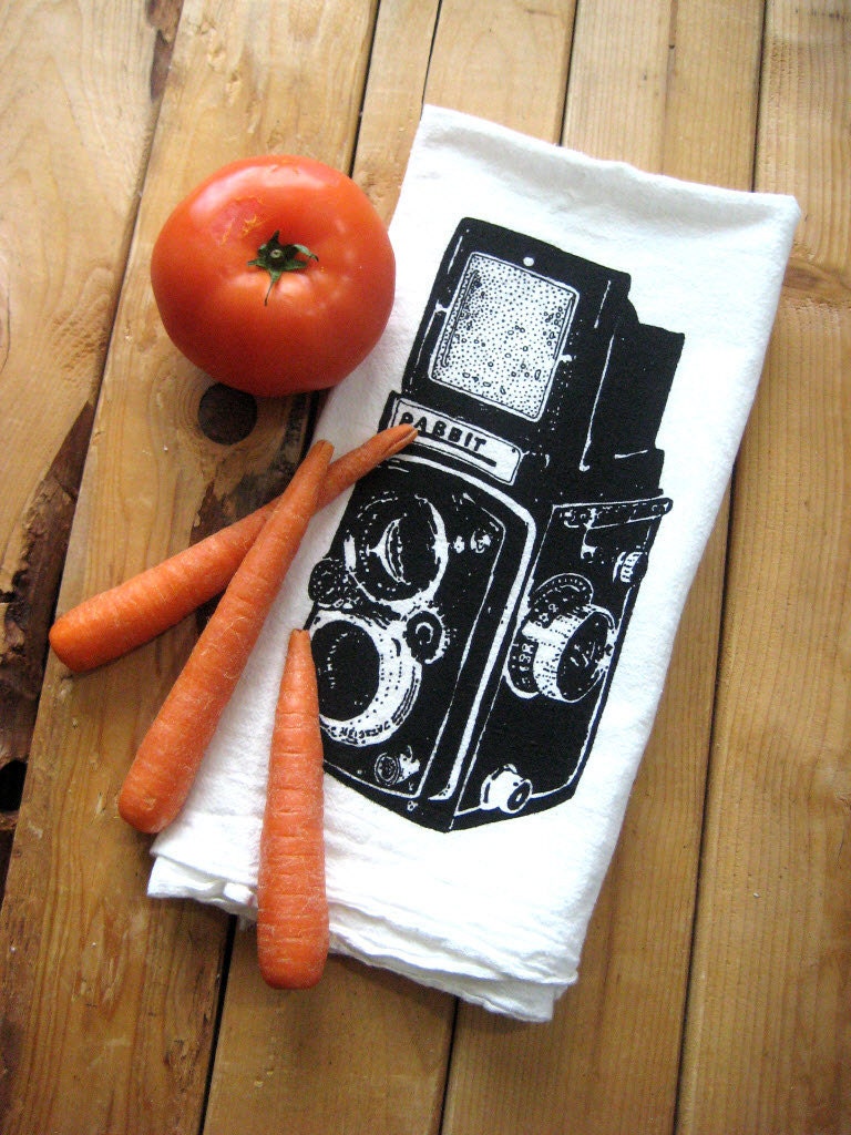 Screen Printed Organic Cotton Flour Sack Tea Towel - Vintage Camera Illustration - Eco Friendly Dish Towel