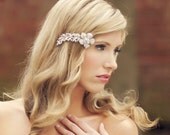 SHOOTING STAR Floral Rhinestone Bridal Clip
