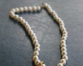 Vintage Pearl Necklace with little diamonds