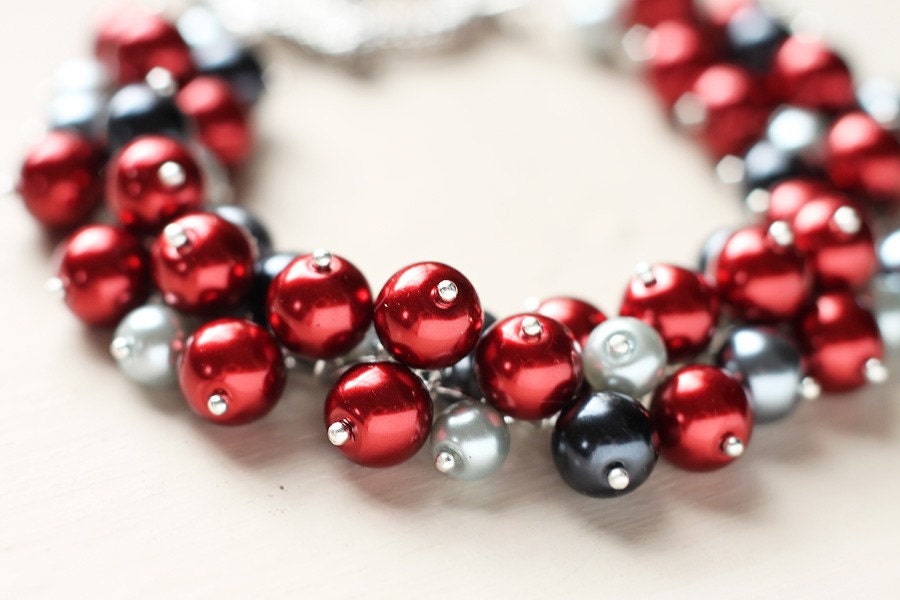 Red and Black Bridesmaid Jewelry Wedding Pearl Cluster Bracelet - Black Cherry