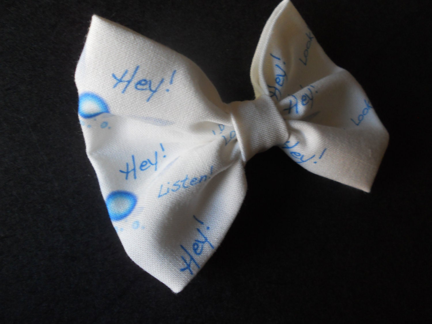 HEY Listen Look its a Navi hair bow Zelda inspired Bow Tie