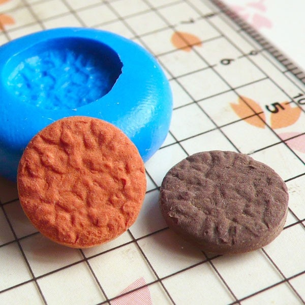 Flexible Mold Silicone Mold - Round Cookie Biscuit (13mm) Miniature Food, Sweets, Jewelry, Charms (Clay, Fimo, Resin, Gum Paste, Fondant)