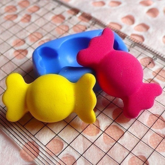 Silicone Mold Bow Tie Candy Mold Bowtie 27mm by MiniatureSweet