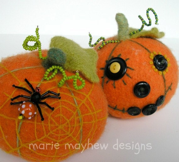 PATTERN-BOOKLET. A Knit & Felt Harvest Pumpkin Pattern