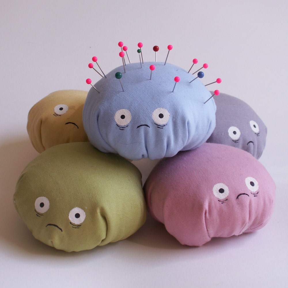 Large Blue Pinhead Pincushion