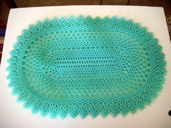 4 Aqua Oval Plastic Placemats by wallstantiques on Etsy