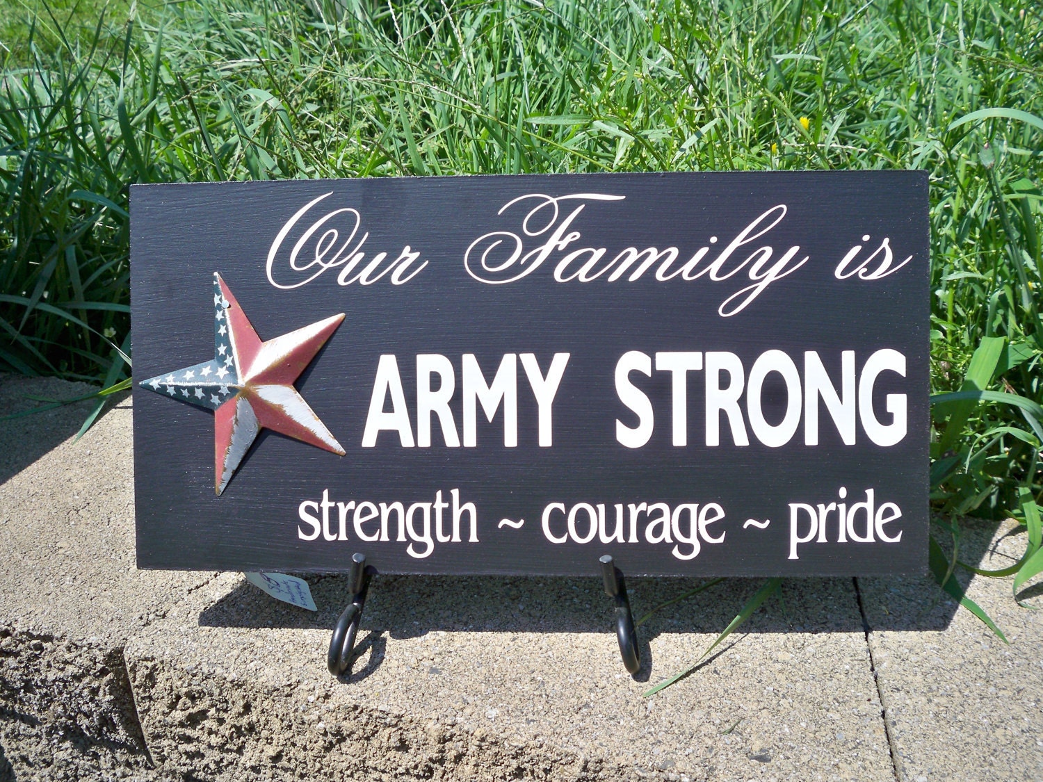 Army Strong sign with patriotic star