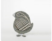 checkered sparrow pin - grey felt brooch - moloco