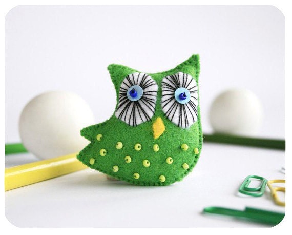 owl pin - felt owl brooch - green owl
