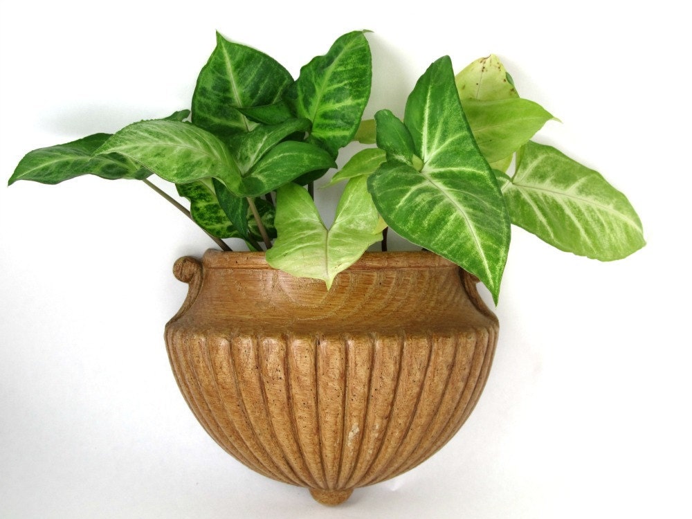Vintage Wall Hanging Planter Brown